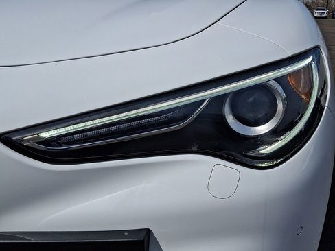 Used 2023 Alfa Romeo Stelvio Estrema AWD/4WD image 9