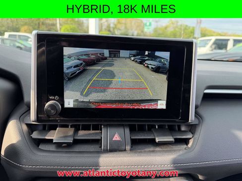 Certified 2025 Toyota RAV4 LE AWD/4WD image 29