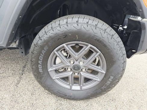 Used 2025 Jeep Wrangler Unlimited Sport AWD/4WD image 21