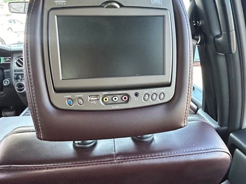 Used 2016 Ford Expedition Platinum RWD image 15