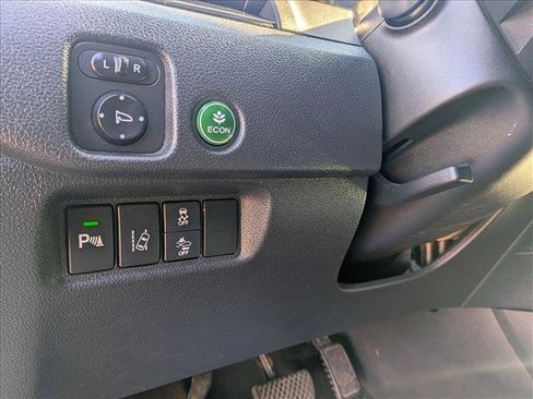 Used 2016 Honda Pilot Elite image 17