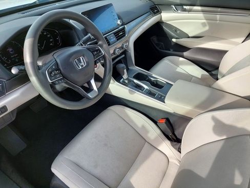 Used 2018 Honda Accord LX image 9