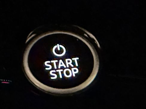 Used 2024 Audi Q4 e-tron Premium w/ Convenience Package image 25