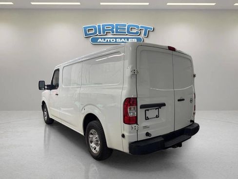 Used 2017 Nissan NV 3500 SV RWD image 4