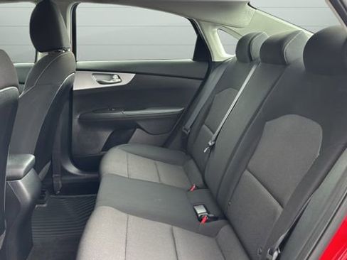 Used 2024 Kia Forte LXS w/ LXS Technology Package FWD image 25