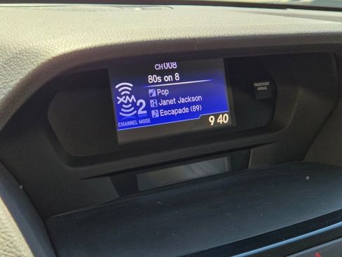 Used 2013 Acura ILX w/ Premium Package FWD image 11