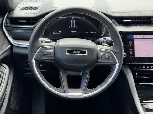 New 2026 Jeep Grand Cherokee Altitude RWD image 15
