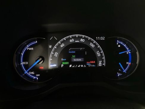 Used 2025 Toyota RAV4 XSE AWD/4WD image 18