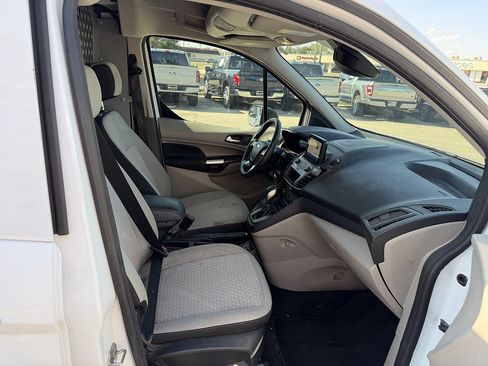 Used 2020 Ford Transit Connect XLT FWD image 16