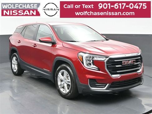 Used 2023 GMC Terrain SLE image 8