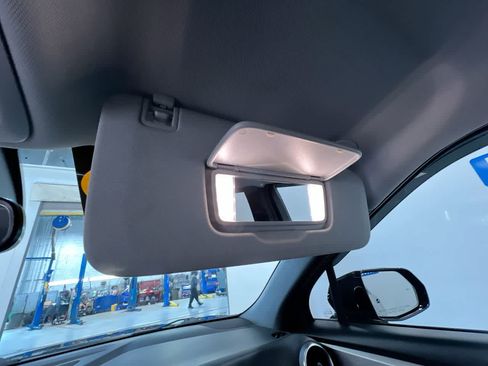 Used 2022 Chevrolet Blazer LT FWD image 34