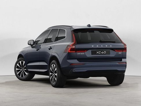 Used 2023 Volvo XC60 B5 Core w/ Climate Package AWD/4WD image 5