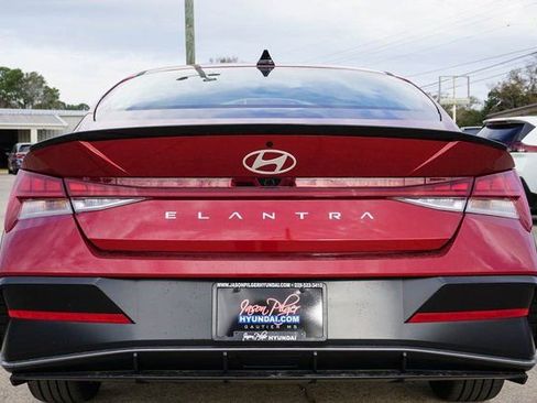 New 2026 Hyundai Elantra SEL Sport Premium FWD image 6