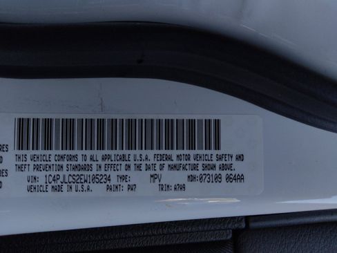 Used 2014 Jeep Cherokee Latitude w/ Comfort/Convenience Group FWD image 33