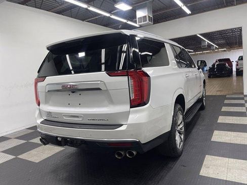 Used 2023 GMC Yukon XL Denali AWD/4WD image 4