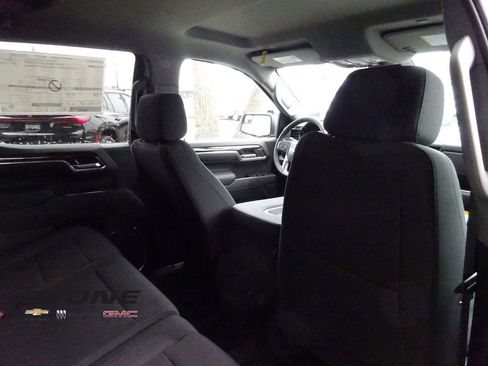 New 2026 GMC Sierra 1500 Elevation image 22