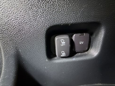 Used 2018 Ford Edge Titanium w/ Equipment Group 302A FWD image 42