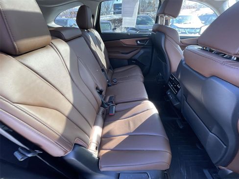 Used 2024 Acura MDX SH-AWD w/ Technology Package image 23