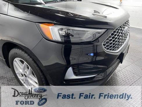 Used 2024 Ford Edge SEL image 8