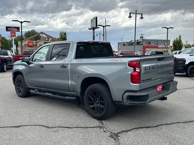Used 2024 Chevrolet Silverado 1500 Custom w/ Turbomax Blackout Package AWD/4WD image 4