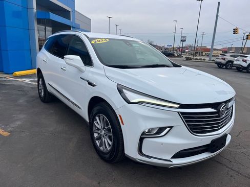 Used 2024 Buick Enclave Premium image 7