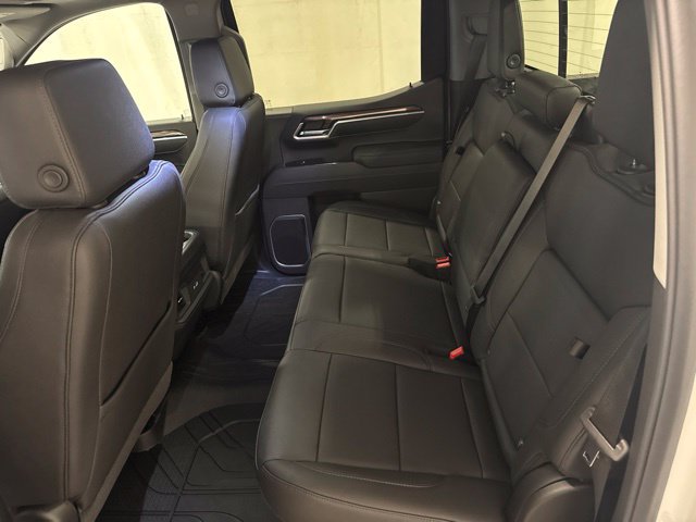 New 2026 Chevrolet Silverado 1500 RST w/ Redline Edition AWD/4WD image 19