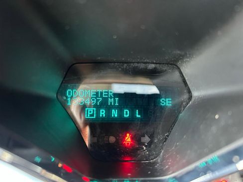 Used 2017 Chevrolet Traverse LT w/ LPO, 'HIT The Road' Package image 23