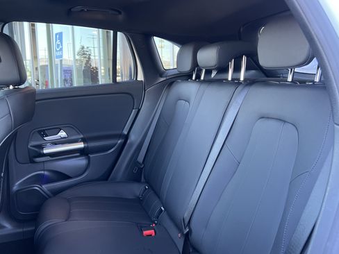 Certified 2025 Mercedes-Benz GLA 250 4MATIC image 23