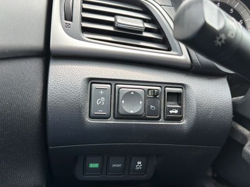 Used 2015 Nissan Sentra SV FWD image 21