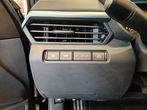 Used 2022 Nissan Altima 2.5 SV w/ SV Premium Package image 20