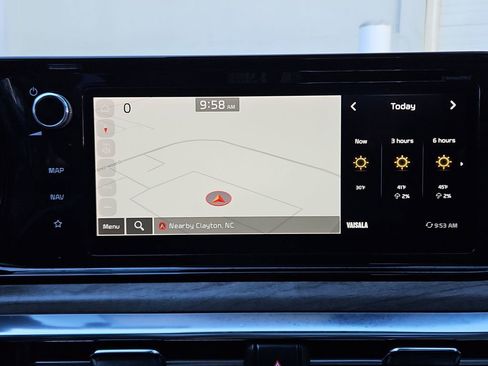 Used 2023 Kia K5 EX image 17