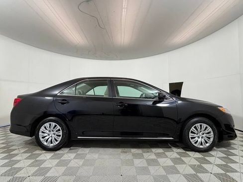 Used 2012 Toyota Camry LE FWD image 8