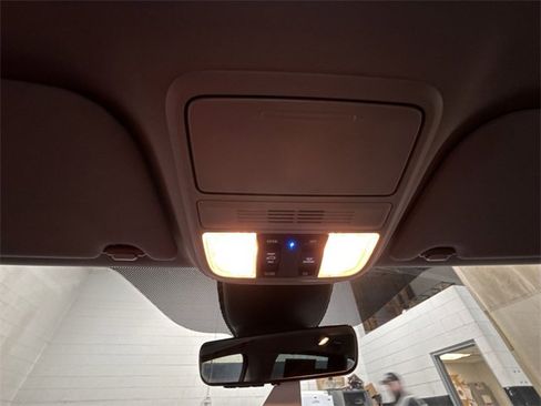 Used 2023 Honda Odyssey EX-L image 22