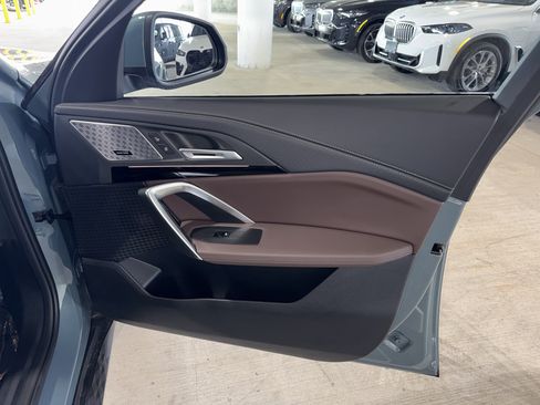 Certified 2025 BMW X2 xDrive28i image 9