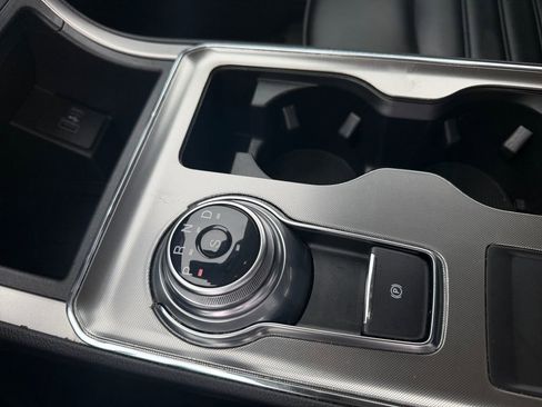 Used 2022 Ford Edge SEL w/ Convenience Package image 30