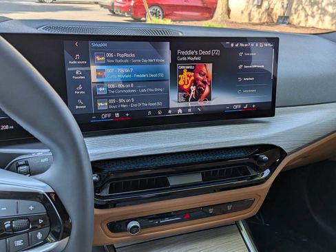 Used 2025 BMW i4 xDrive40i w/ Premium Package AWD/4WD image 30