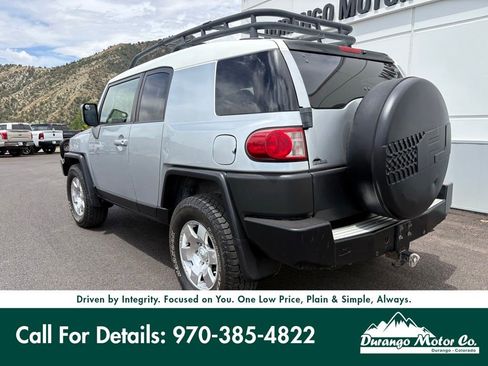 Used 2007 Toyota FJ Cruiser 4WD image 5