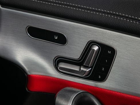 Used 2019 Mercedes-Benz A 220 4MATIC w/ AMG Line image 27