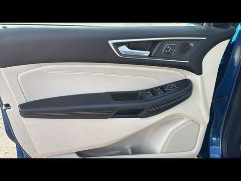 Certified 2023 Ford Edge Titanium w/ Equipment Group 301A AWD/4WD image 9