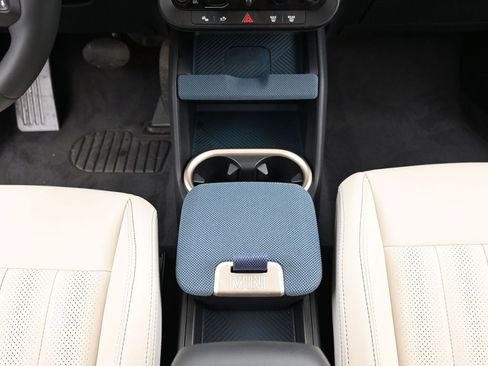 Used 2025 MINI Cooper Countryman S w/ Comfort Package Max image 14