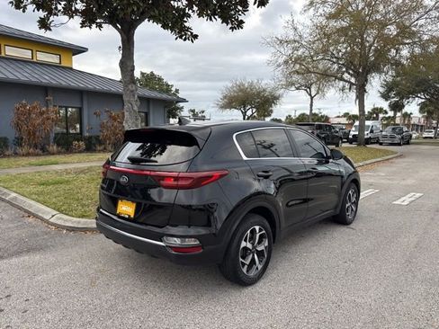 Used 2021 Kia Sportage LX FWD image 7