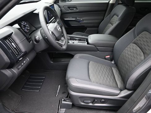 New 2026 Nissan Pathfinder SV image 15