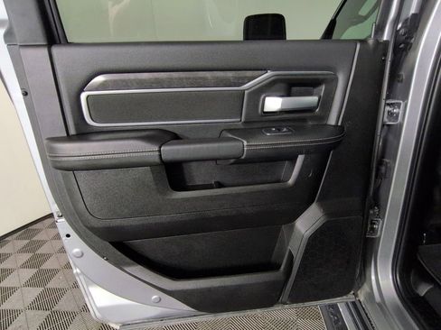 Certified 2024 RAM 2500 Big Horn w/ Sport Appearance Package AWD/4WD image 32