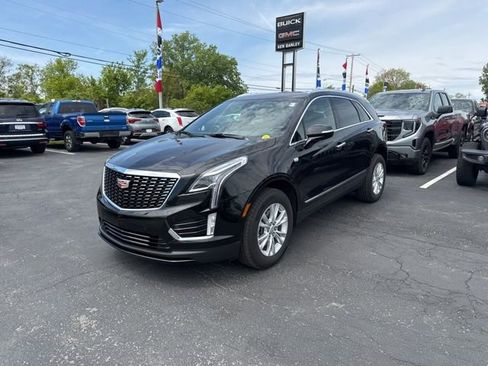 Used 2025 Cadillac XT5 Luxury w/ LPO, Floor Liner Package FWD image 10