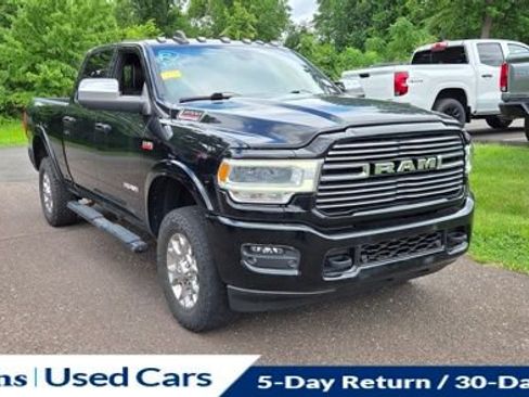 Used 2022 RAM 2500 Laramie AWD/4WD image 1
