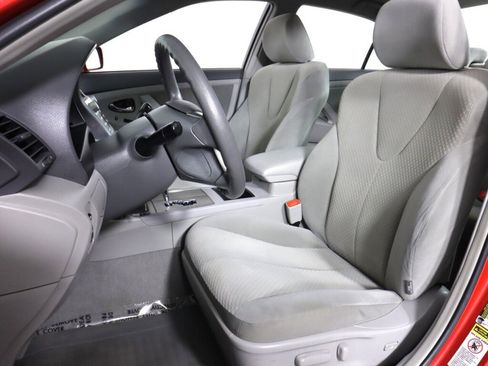 Used 2007 Toyota Camry LE image 21