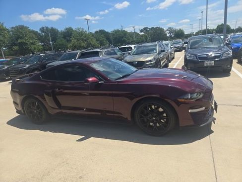 Used 2018 Ford Mustang Premium w/ Ecoboost Performance Package RWD image 2