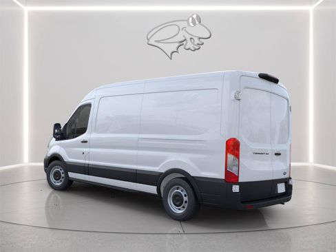 New 2026 Ford Transit 250 148 Medium Roof RWD image 3