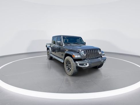 Used 2021 Jeep Gladiator Sport AWD/4WD image 2