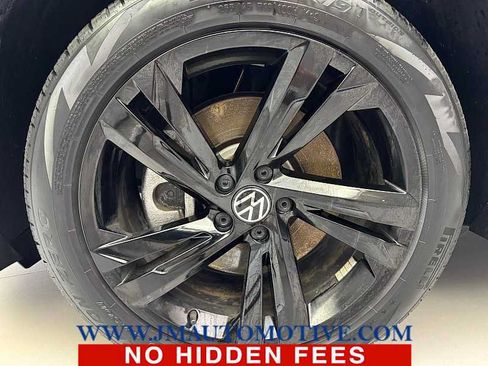 Used 2024 Volkswagen Tiguan SE R-Line AWD/4WD image 9